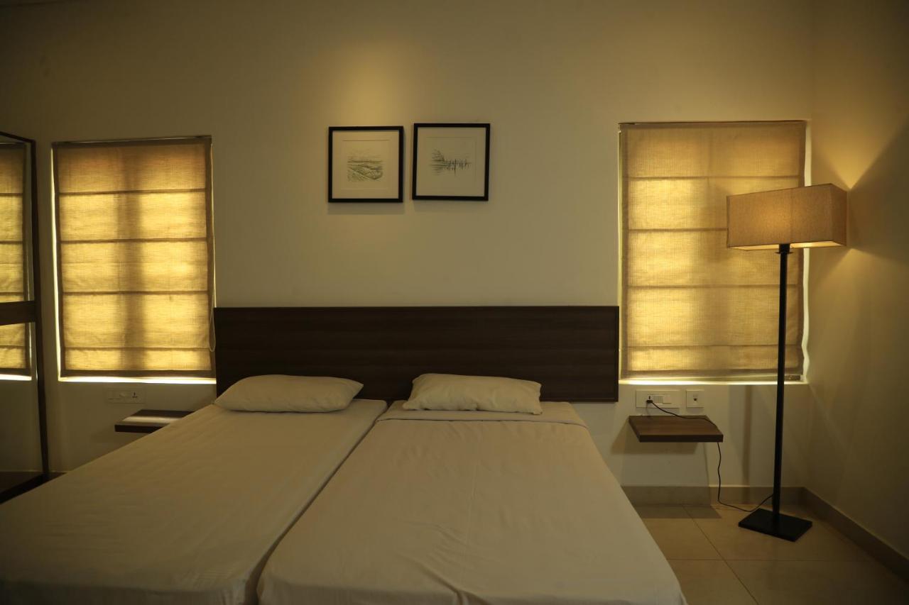 Sahyadri Ayurveda Hotel Pīrmed Екстериор снимка